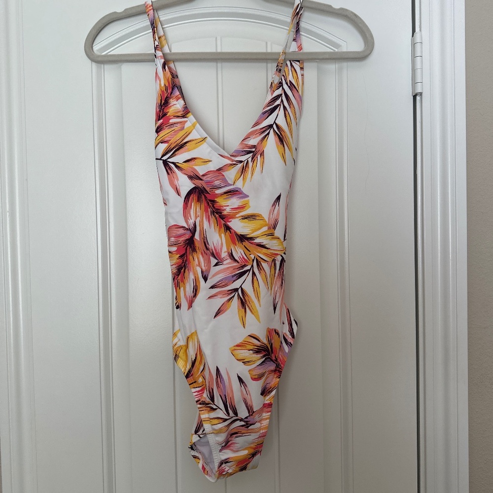 Target Tropical Floral Print One-Piece Swimsuit – Size S (4-6)
